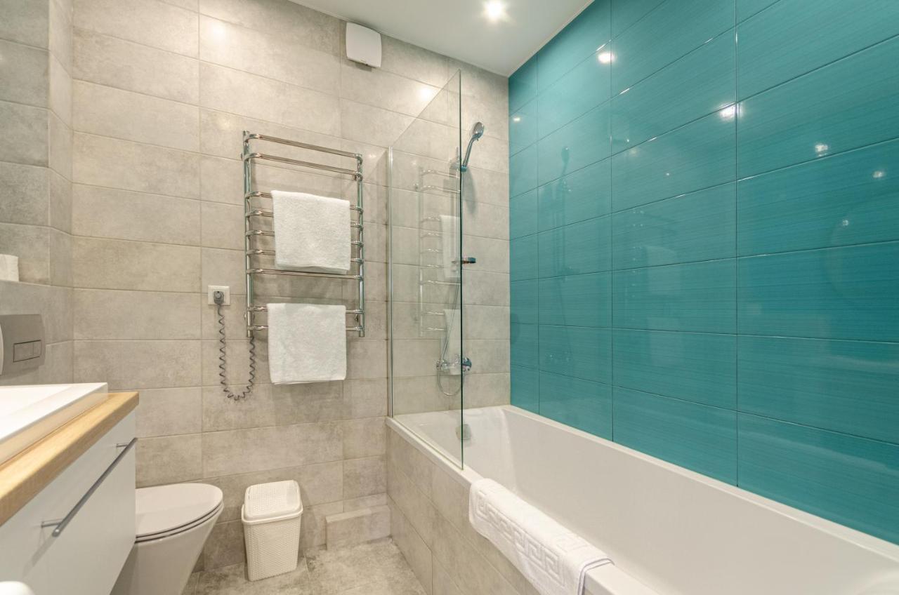 Petrovdom 5-25 In Cozy Apartment In Residential Complex "Beresteiskyi" Kijev Kültér fotó